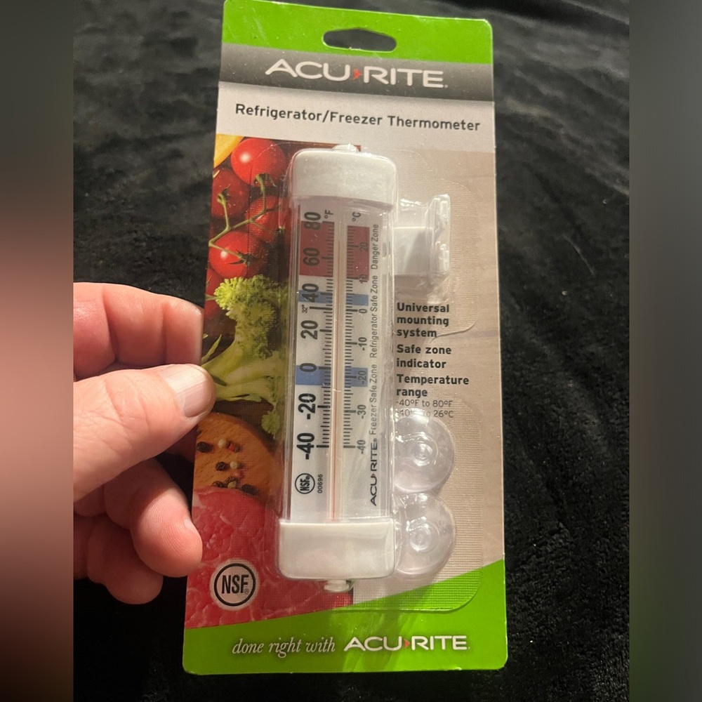 ACU-RITE  Ref./ Freez.  Thermometer. 1.5”Wide x5.5” tall New